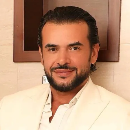 سامو زين - الصورة من صفحته على فيسبوك 