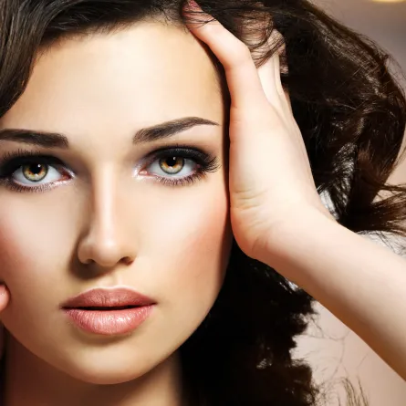 طريقة تطبيق مكياج سينمائي للوجه