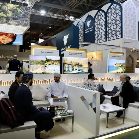 سلطنة عمان تشارك في معرض سوق السفر العالمي لندن 2023. الصورة من حساب وزارة التراث والسياحة العمانية