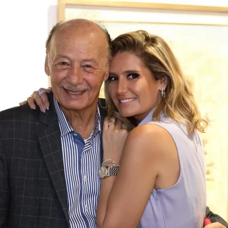 هنا شيحة برفقة والدها -الصورة من صفحتها الرسمية على إنستغرام