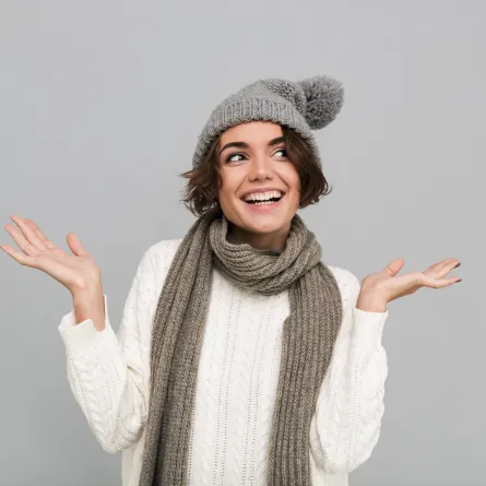 متلازمة رينود..نصائح تقيكِ من برودة اليدين والقدمين في الخريف والشتاء (المصدر: Freepik)