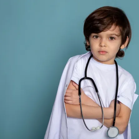 صورة الطبيب الصغير