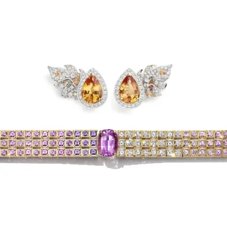 حجر بخت شهر نوفمبر.. تزيني بمجوهرات مرصوفة بالتوباز بألوانه الساحرة