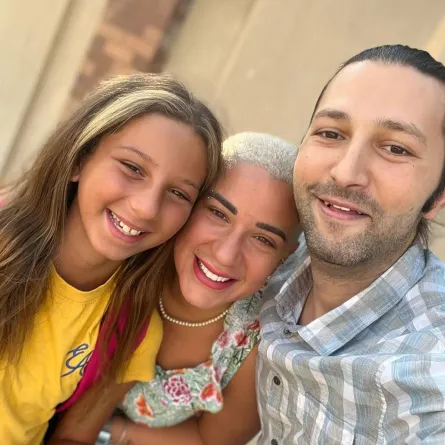 أسما شريف منير وزوجها السابق وابنتهما -الصورة من حساب أسما على إنستغرام