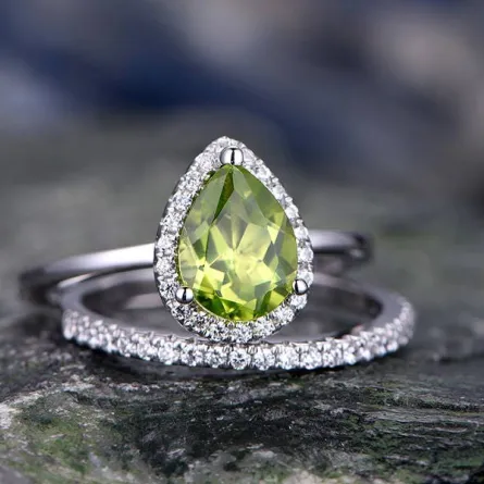 خاتم زبرجد وألماس من مجوهرات willwork