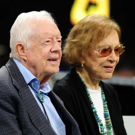 روزالين كارتر وجيمي كارتر (Jimmy Carter and his wife Rosalynn). مصدر الصورة: Scott Cunningham / GETTY IMAGES NORTH AMERICA / AFP