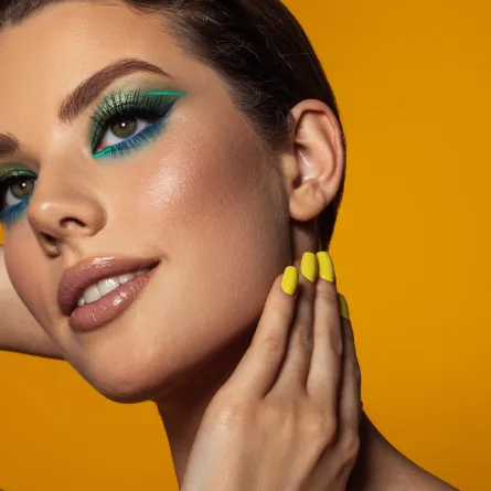 مكياج ماتشا لاتيه - الصورة من CoffeeAndMilk/gettyimages