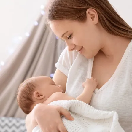 صورة لأم ومولودها