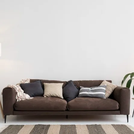 طرق خاصّة بتنظيف الأثاث المنزلي المنجد 