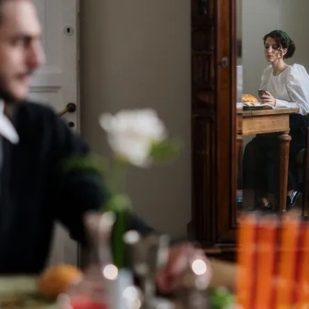 علامات الزوج اللعوب