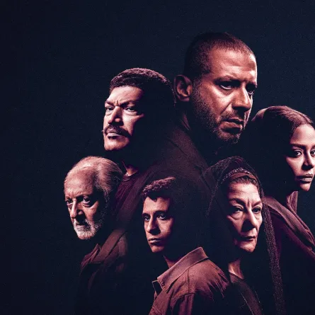 بوستر المسلسل - الصورة من المنصة العارضة