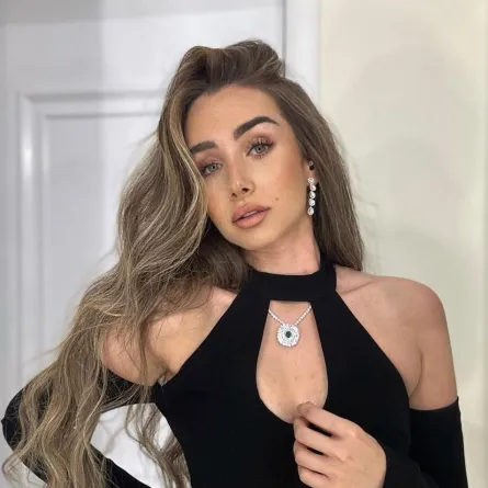 أول تعليق من هنا الزاهد بعد انفصالها عن أحمد فهمي