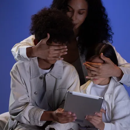 صورة تعبيرية لوقف المشاهدة