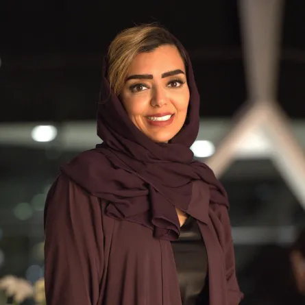 رنا الزمعي، مدير الاتصال المؤسّسي والمعرفة في هيئة المساحة الجيولوجية ونائبة رئيس جمعية الأزياء السعودية - الصورة من قبل رنا الزمعي
