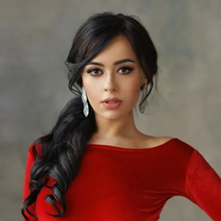 تسريحات شعر لموسم الرياض - الصورة من Shutterstock 