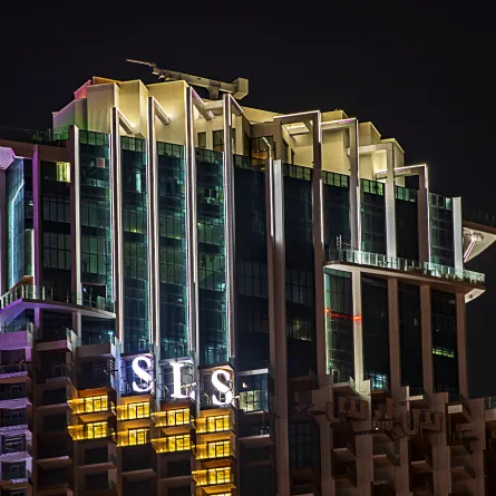 أجواء الاحتفالات تخيّم على فندق "إس إل إس" دبي في شهر ديسمبر