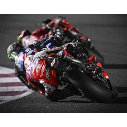 جائزة قطر للموتو جي بي على خط الانطلاق - الصورة من وكالة الأنباء القطرية