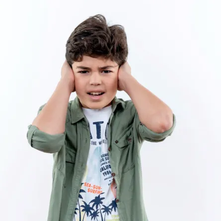 صورة طفل عنيد