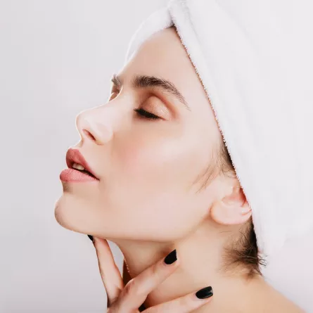 تعزيز كولاجين البشرة 