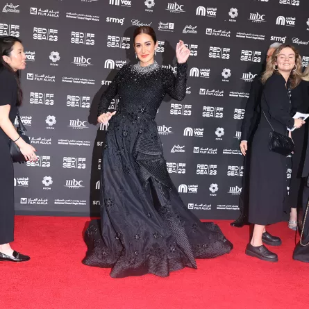 أمينة خليل من حفل افتتاح مهرجان البحر الأحمر السينمائي الدولي- خاص سيدتي- تصوير: عدنان مهدلي