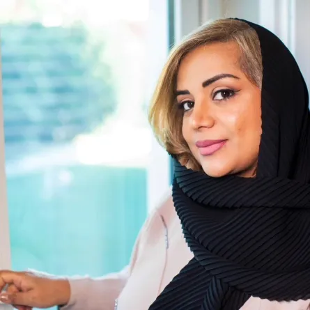 المخرجة الإماراتية نائلة الخاجة- الصورة من حسابها الخاص على إنستغرام