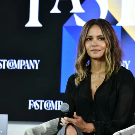 هالي بيري (Halle Berry). مصدر الصورة: Eugene Gologursky/Getty Images for Fast Company/AFP