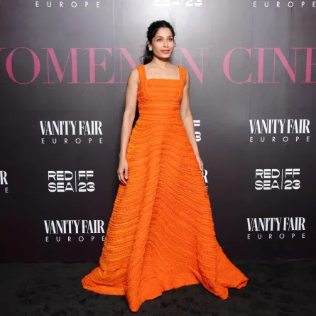 فريدا بينتو (Freida Pinto).. مصدر الصورة: Daniele Venturelli/Getty Images for The Red Sea International Film Festival