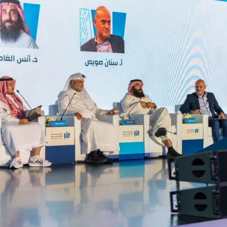 متخصصون بمعرض جدة للكتاب يتساءلون هل يصنع الذكاء الاصطناعي كتابًا للطفل؟