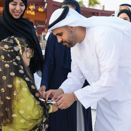 ملتقى أبوظبي الأسري الرابع يلعب دورًا مهمًا في تنمية الوعي بين أفراد المجتمع. الصورة من مكتب أبوظبي الإعلامي