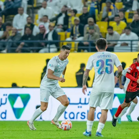 رقم مميز جديد لرونالدو.. وصحف عالمية تشيد به