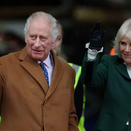 الملك تشارلز والملكة كاميلا (King Charles and Queen Camilla). مصدر الصورة: Adrian DENNIS / AFP