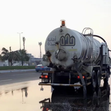 أمانة جدة تباشر الخطة الميدانية لمعالجة آثار الأمطار