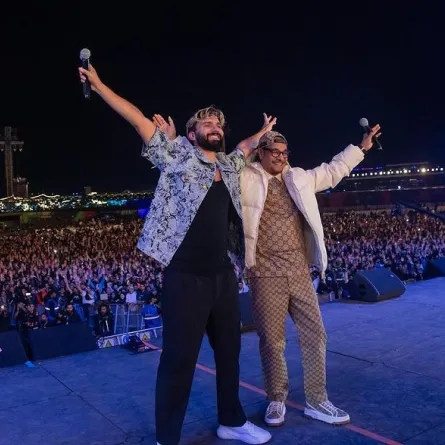 رابح صقر والدي جي ريهاب من الحفل - الصورة من حساب روتانا لايف على انستغرام