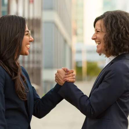 السلام على الأقارب