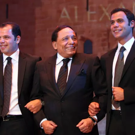 الصورة من صفحة عادل إمام على الفيس بوك