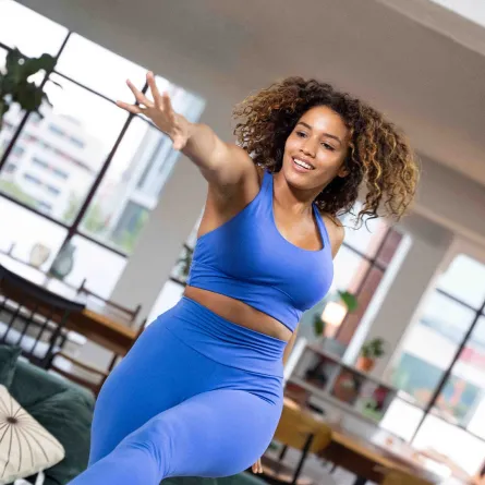 OYSHO تكشف عن أحدث مجموعاتها للملابس الرياضية COMPRESSIVE & COMFORT LUX