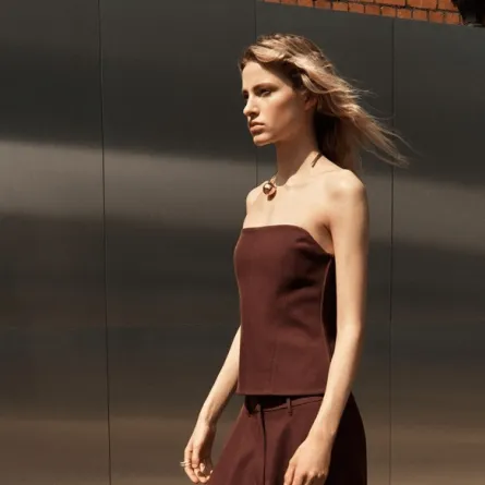 مجموعة كوليكشن أوف استايل من COS 