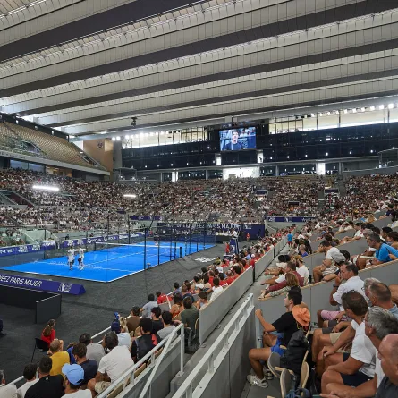 دبي تستضيف النسخة الافتتاحية من بطولة بريميير بادل دبي. الصورة من مكتب دبي الإعلامي