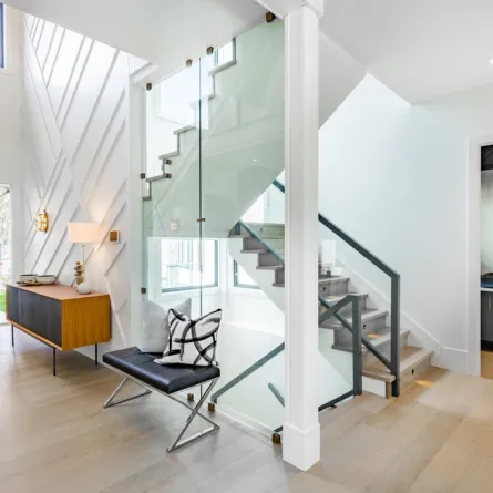 من المهم تنسيق ديكورات مدخلي المنزل الداخلي والخارجي 