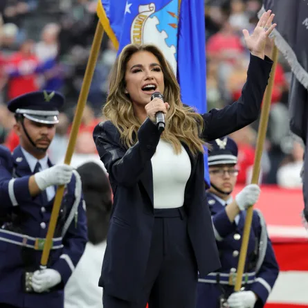 جيسي جيمس ديكر Jessie James Decker (مصدر الصورة:  Ethan Miller / GETTY IMAGES NORTH AMERICA / Getty Images via AFP)