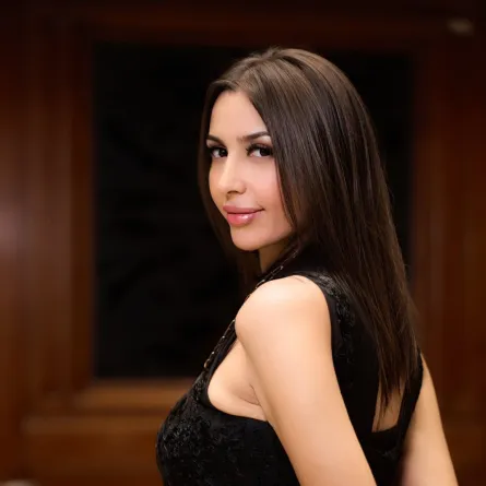 جنات تكشف عن أغنيتها الجديدة بإطلالة جريئة وعنوان أكثر جرأة