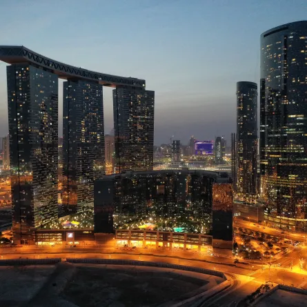 مهرجان الشيخ زايد يعلن برنامج الاحتفال برأس السنة. الصورة من موقع unsplash by Kamil Rogalinski