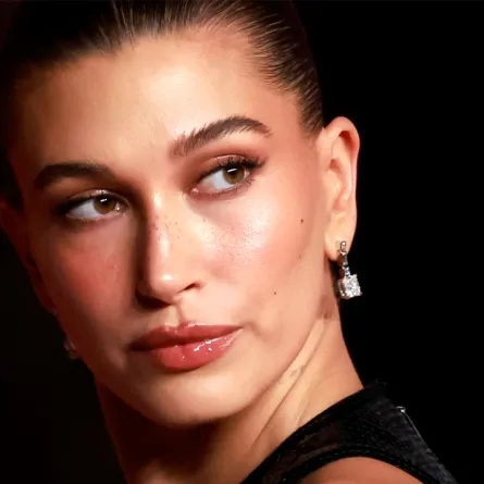 حفل أكاديمي ميوزيم غالا 2023 Academy Museum Gala، النجمة هايلي بيبر Hailey Bieber (مصدر الصورة : Michael Tran / AFP)