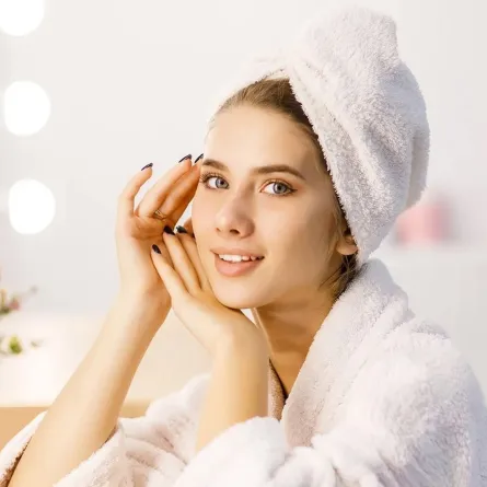  روتين استحمام يمنحك بشرة متوهجة في الشتاء.. لا تهملي تطبيقه.. (المصدر: freepick) 