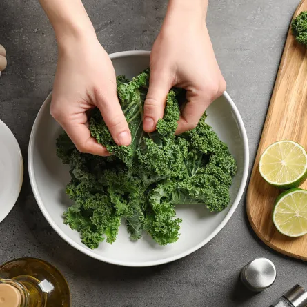 فوائد الكرنب.. قوة خارقة مضادّة للشيخوخة لا تدعيها تفوتك - الصورة من Shutterstock