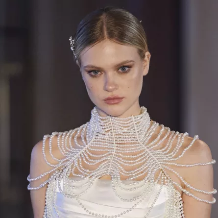 مكياج دافئ للعروس 