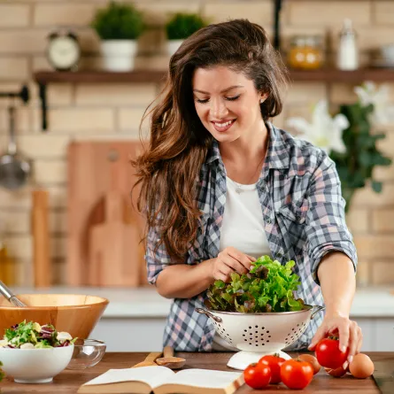 نظام غذائي للوقاية من الالتهابات في الجسم مع نتائج مذهلة.. لا تفوّتيه مع اختصاصية التغذية 