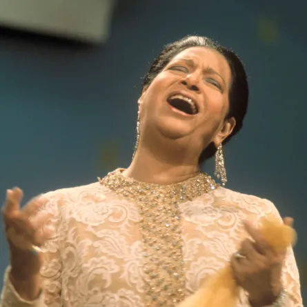 الصورة من الصفحة الرسمية لام كلثوم على الفيس بوك