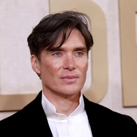 كيليان مورفي في فندق بيفرلي هيلتون في بيفرلي هيلز، كاليفورنيا (Cillian Murphy at The Beverly Hilton in Beverly Hills, California). مصدر الصورة: مصدر الصورة: Michael TRAN / AFP