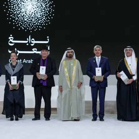 الشيخ محمد بن راشد يكرم نوابغ العرب- الصورة من حساب الشيخ محمد بن راشد على منصة إكس 